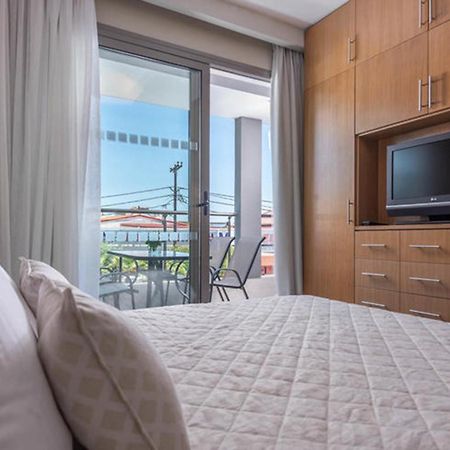 Dionysos Hotel & Suites Chaniotis Exterior foto