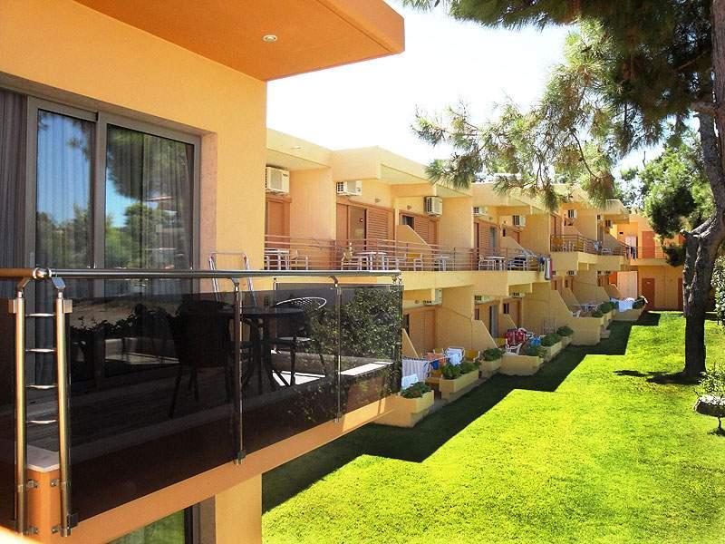 Dionysos Hotel & Suites Chaniotis Exterior foto