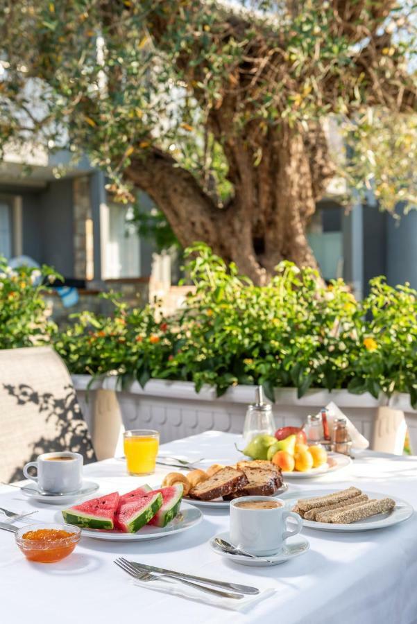 Dionysos Hotel & Suites Chaniotis Exterior foto
